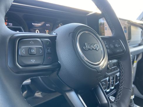 New 2025 Jeep Wrangler Sport S image 18