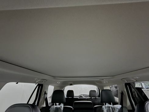 New 2025 Honda Pilot Touring image 27