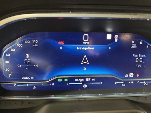 Used 2022 Chevrolet Suburban High Country image 17