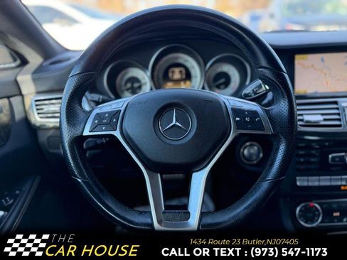 Used 2012 Mercedes-Benz CLS 550 4MATIC w/ Premium I Pkg image 29