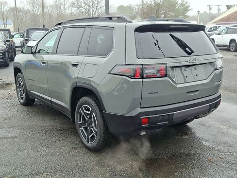 New 2026 Jeep Cherokee Laredo image 7