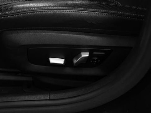 Used 2018 BMW 540i RWD image 29