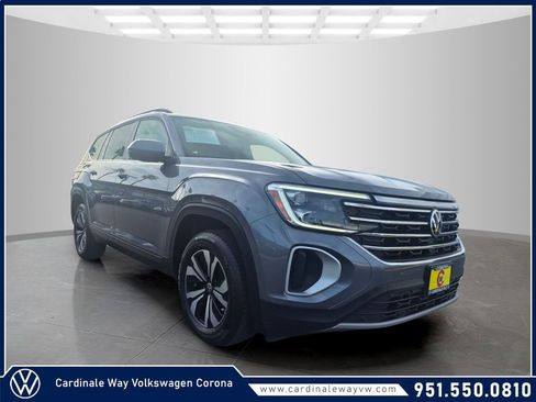 Used 2024 Volkswagen Atlas SE AWD/4WD image 1