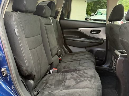 Used 2019 Nissan Murano SV AWD/4WD image 18