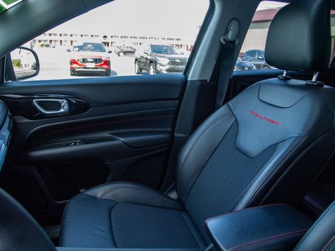 Used 2022 Jeep Compass Trailhawk w/ Sun and Sound Group image 14