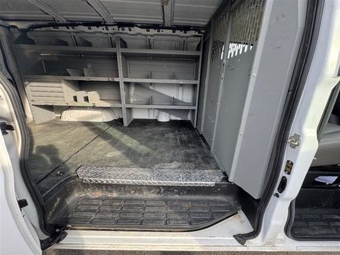 Used 2019 Chevrolet Express 3500 w/ Driver Convenience Package image 24