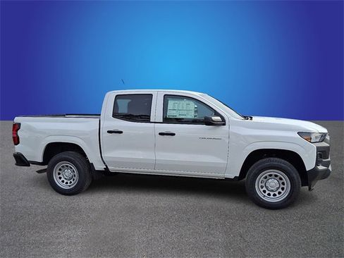 New 2026 Chevrolet Colorado W/T image 3