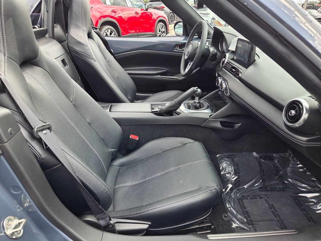 Certified 2021 MAZDA MX-5 Miata RF Grand Touring RWD image 15