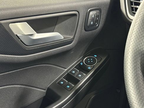 Used 2025 Ford Escape ST-Line Elite w/ Premium Technology Package AWD/4WD image 21