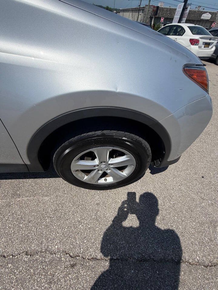 Used 2013 Toyota RAV4 XLE AWD/4WD image 47