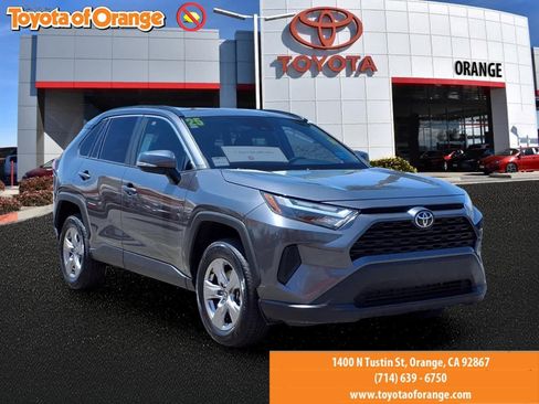 Certified 2025 Toyota RAV4 XLE FWD image 1