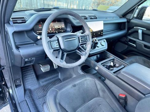 Used 2023 Land Rover Defender 90 V8 image 14