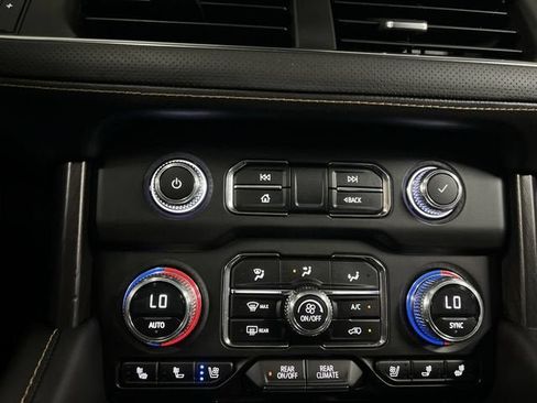 Certified 2023 GMC Yukon XL AT4 AWD/4WD image 18
