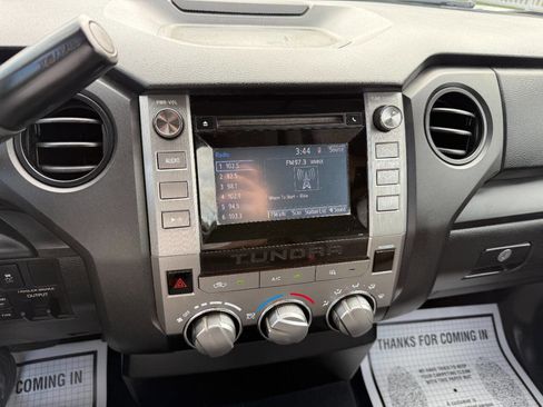 Used 2016 Toyota Tundra SR image 18