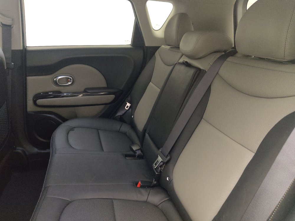 Used 2018 Kia Soul + w/ Primo Package FWD image 18