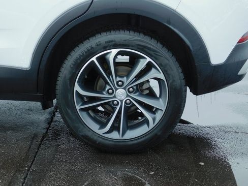 Used 2020 Buick Encore GX Select image 11