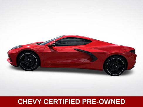 Used 2022 Chevrolet Corvette Stingray Coupe w/ 1LT RWD image 3