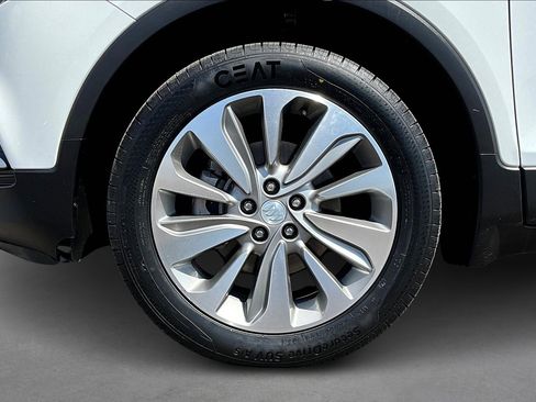 Used 2020 Buick Encore Preferred w/ Safety Package image 8