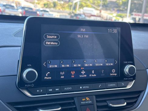 Used 2023 Nissan Altima 2.5 SR image 16