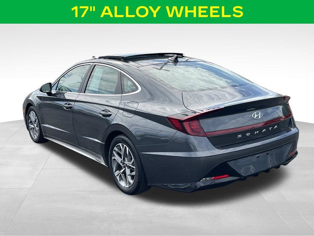 Used 2022 Hyundai Sonata SEL w/ Convenience Package FWD image 9