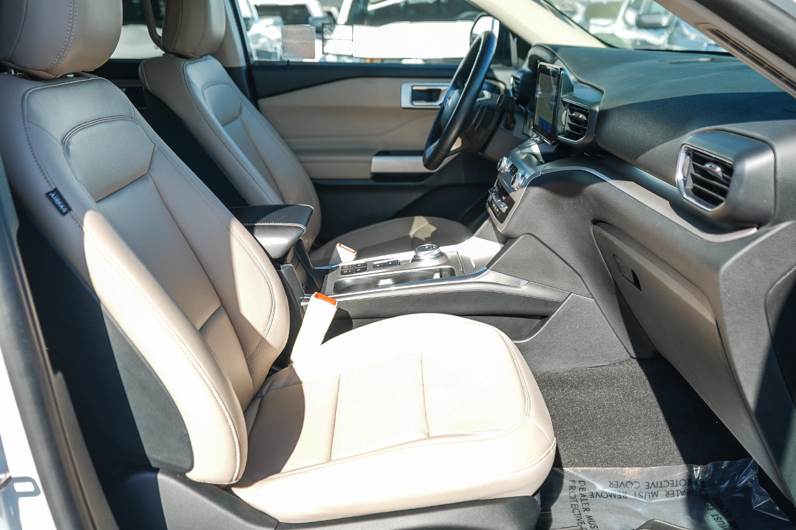 Used 2020 Ford Explorer XLT RWD image 18