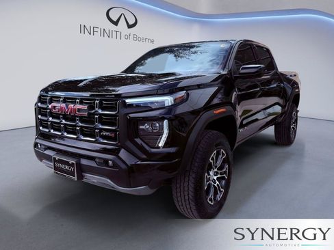 Used 2024 GMC Canyon AT4 AWD/4WD image 2