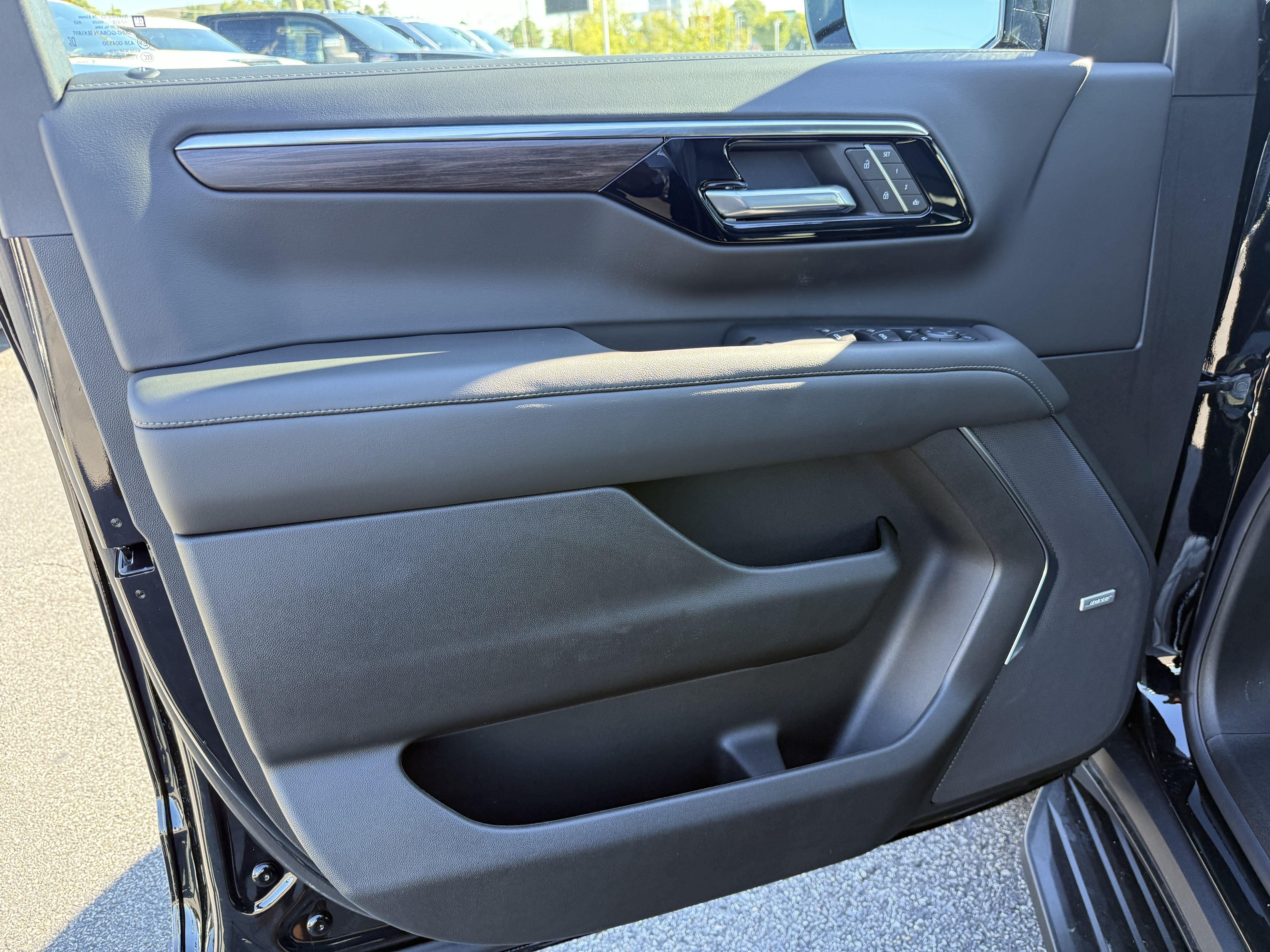 New 2027 Chevrolet Tahoe LT w/ Comfort Package AWD/4WD image 14