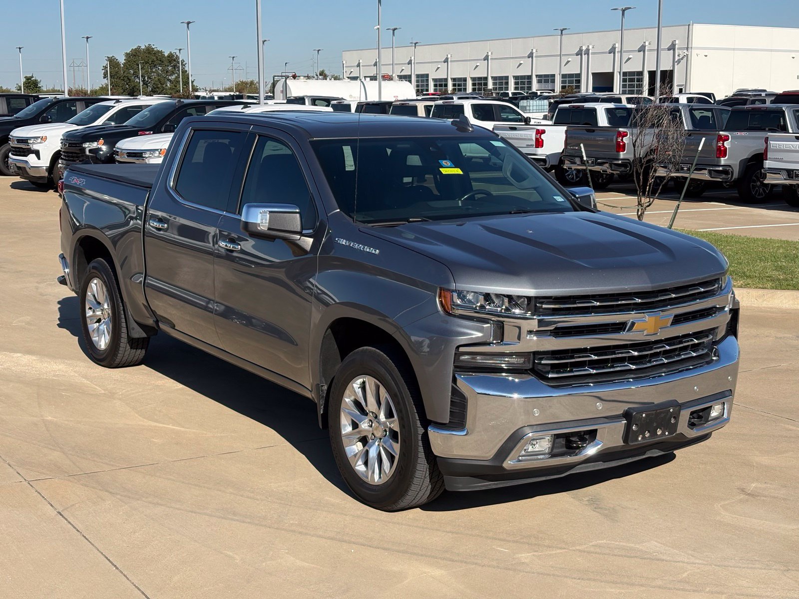Certified 2020 Chevrolet Silverado 1500 LTZ w/ LTZ Premium Package AWD/4WD image 11