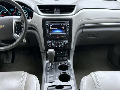 Used 2016 Chevrolet Traverse LT AWD/4WD image 13