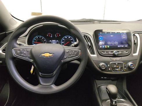 Used 2021 Chevrolet Malibu LS w/ LPO, Convenience Package 2 image 22