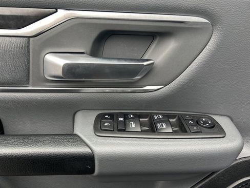 Used 2021 RAM 1500 Big Horn image 10