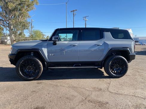 New 2025 GMC Hummer EV 2X image 3