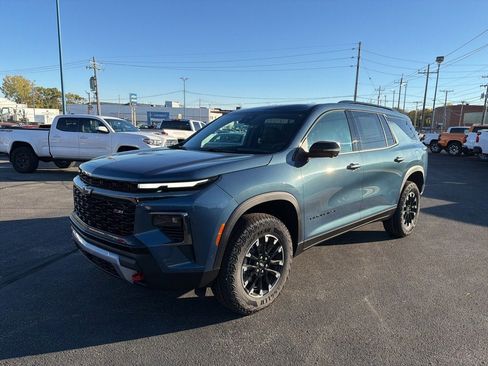 New 2026 Chevrolet Traverse Z71 w/ Enhanced Driving Package image 3