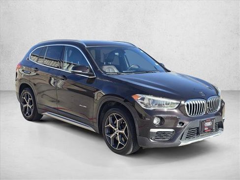 Used 2017 BMW X1 xDrive28i image 3