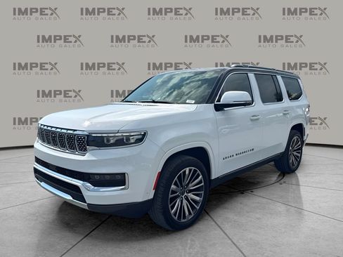 Used 2022 Jeep Grand Wagoneer Series III AWD/4WD image 1