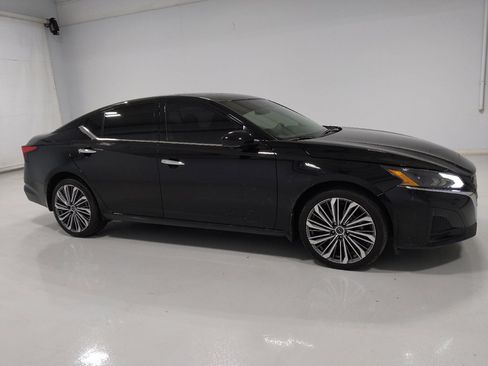 Used 2023 Nissan Altima 2.5 SL image 11