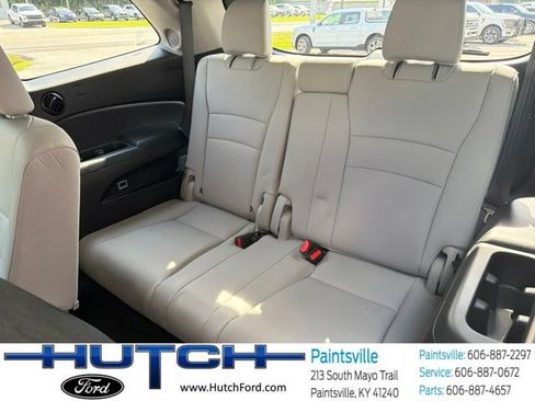 Used 2019 Honda Pilot Touring image 17