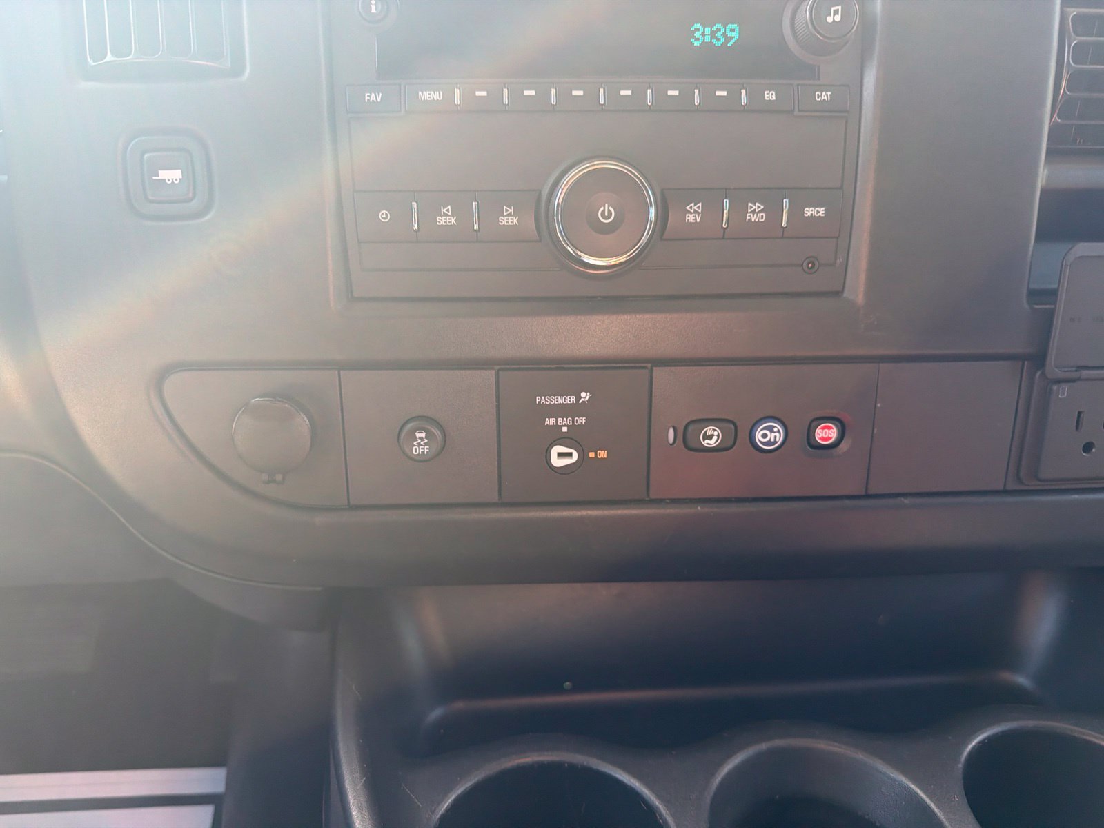 Used 2025 Chevrolet Express 2500 w/ Driver Convenience Package RWD image 15