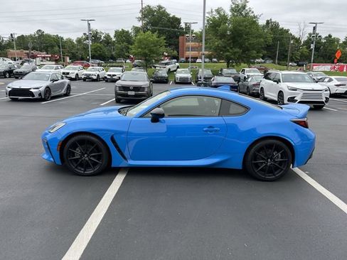 Used 2023 Toyota GR86 Premium RWD image 6