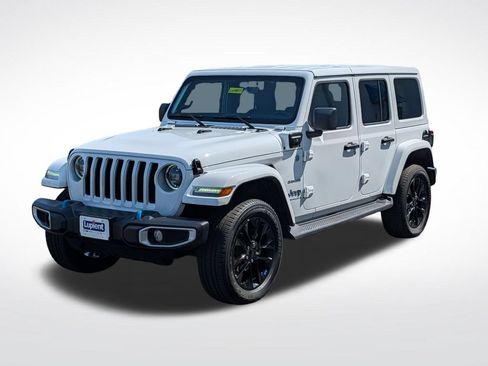 Used 2023 Jeep Wrangler Unlimited Sahara w/ Cold Weather Group AWD/4WD image 10