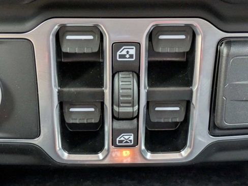 New 2025 Jeep Gladiator Sport AWD/4WD image 23