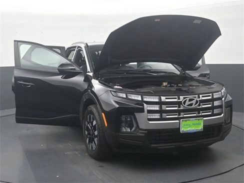Used 2025 Hyundai Santa Cruz SEL image 36