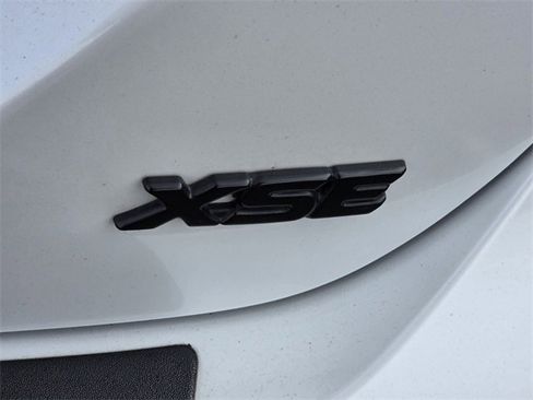 Used 2023 Toyota Camry XSE image 9