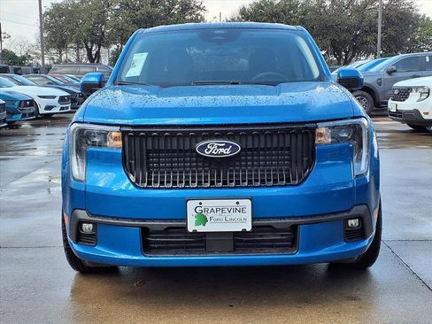 New 2026 Ford Maverick Lobo image 2