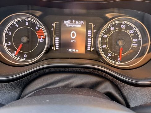 Used 2020 Jeep Cherokee Latitude Plus image 6