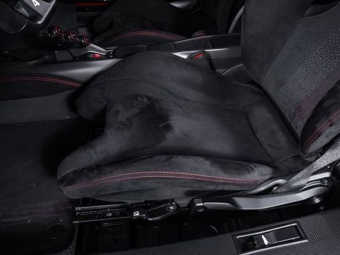 Used 2019 Ferrari 488 Pista Coupe RWD image 24