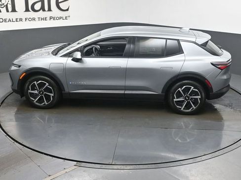 New 2026 Chevrolet Equinox EV LT FWD image 21