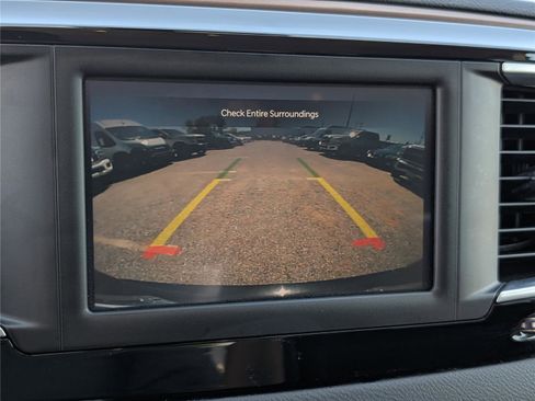 Used 2023 Chrysler Voyager LX FWD image 31