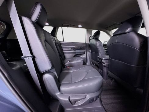 Used 2024 Toyota Grand Highlander AWD image 28