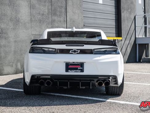 Used 2018 Chevrolet Camaro SS image 13
